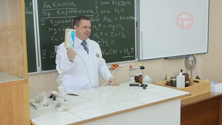 Учитель по призванию. Педагог Уссурийска делится опытом с коллегами страны