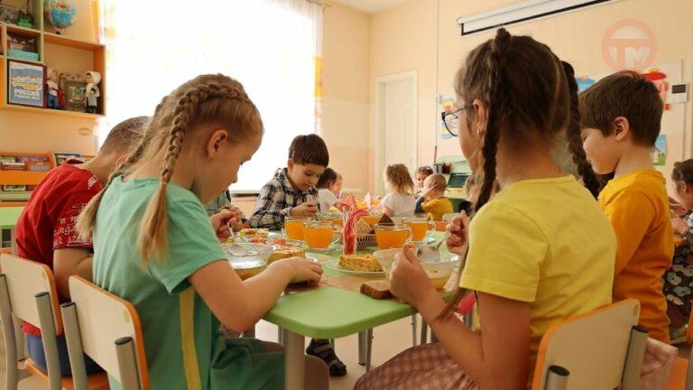 С января этого года в Уссурийских детских садах введено единое меню питания