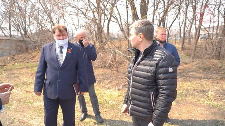 Глава округа Евгений Корж провел выездное совещание по  Сахпоселку