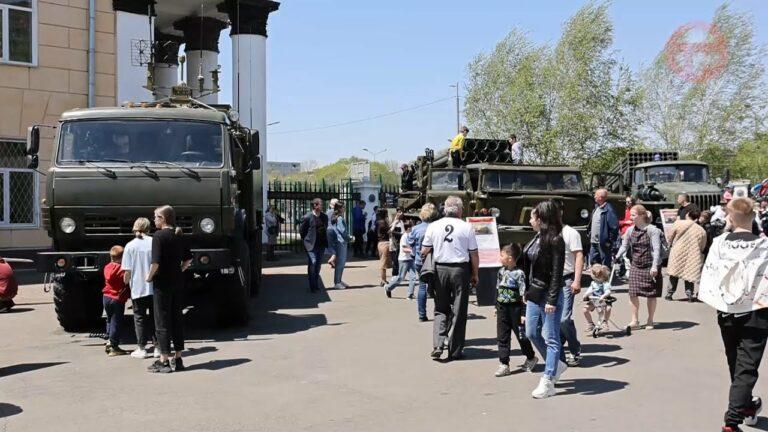 #хроникидняпобеды Самое современное вооружение армии России увидели уссурийцы около парка ДОРА