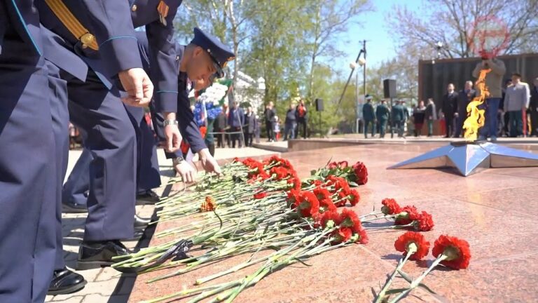 #хроникидняпобеды Митинг в память о погибших в годы Великой Отечественной войны прошел в Уссурийске