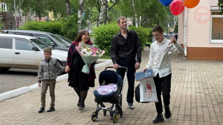 Торжественная церемония имянаречения прошла в уссурийском ЗАГСе