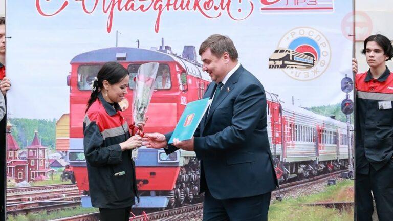 127 лет отмечает локомотиворемонтный завод