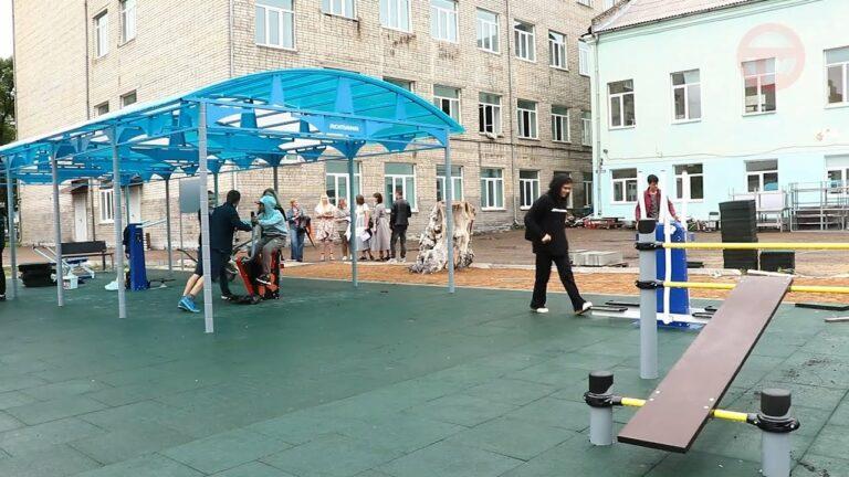 Общественные наблюдатели проверили крытый легкоатлетический комплекс на территории школы №14
