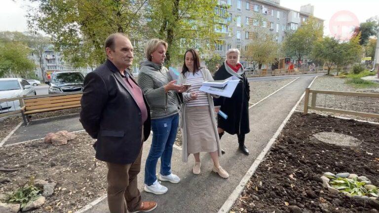 Еще несколько дворов обновили в Уссурийске