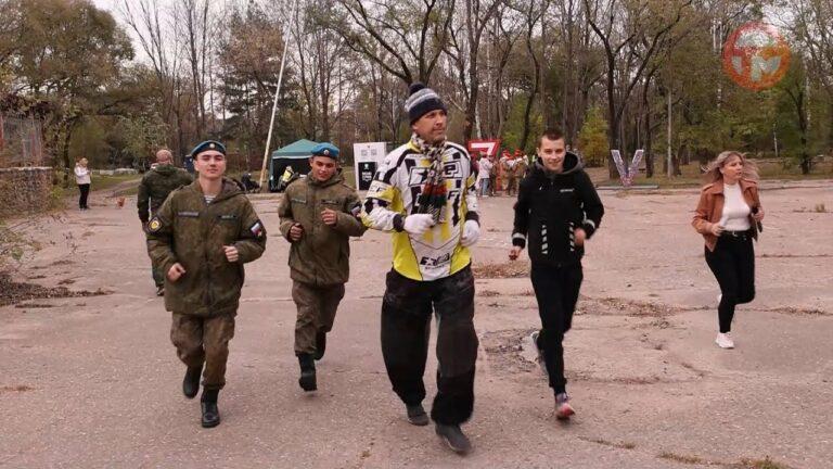 Подвижные игры на свежем воздухе провели для детей, родители которых участвуют в СВО