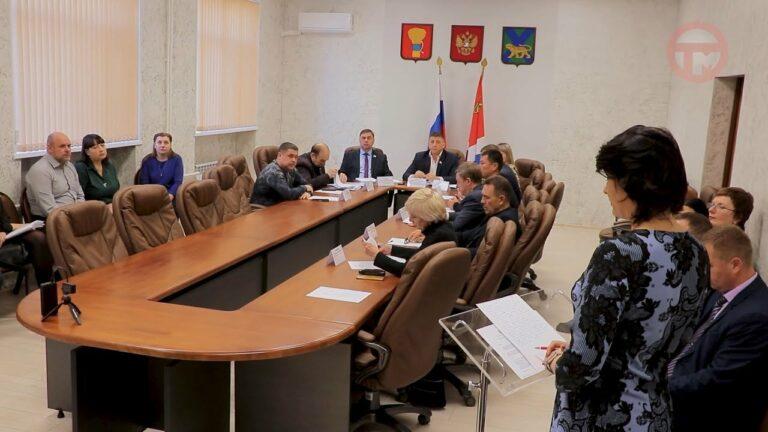 План развития Уссурийска обсудили депутаты округа