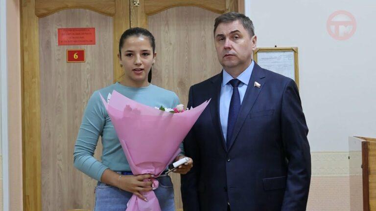 Награды за мужество и отвагу посмертно вручили родственникам погибших военных Уссурийска