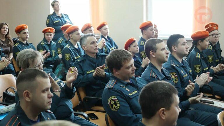Сегодня уссурийские спасатели отмечают свой профессиональный праздник