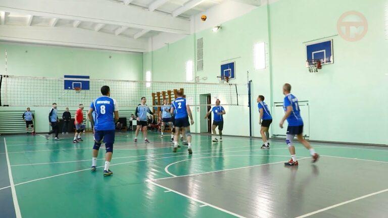 Волейбольные соревнования на Кубок председателя Думы прошли в Уссурийске
