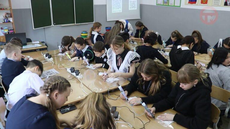 Мобильный технопарк «Кванториум» проехал по сельским школам Уссурийского округа