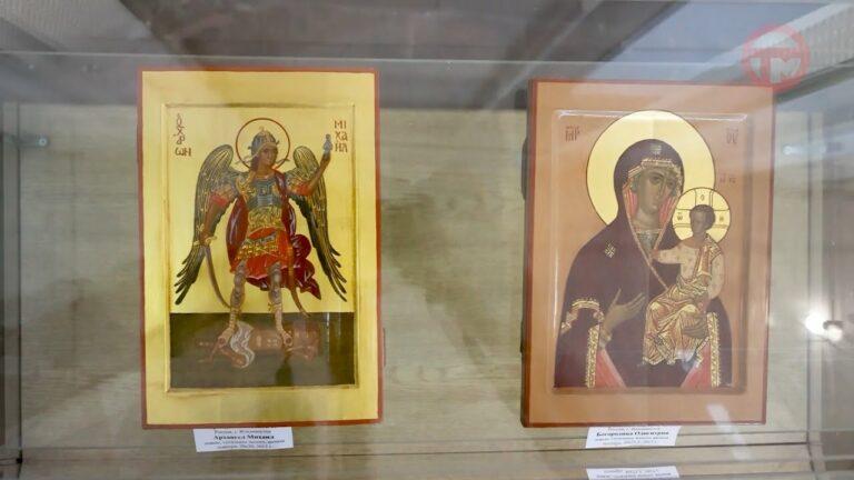 «Небесное и земное» — выставка с таким названием начала работу в Доме художника