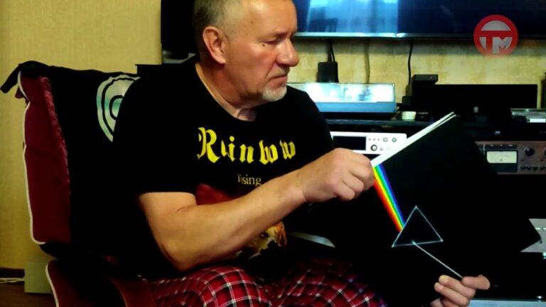 Юрий Сташкевич — коллекционер виниловых пластинок — стал героем сюжета своей внучки