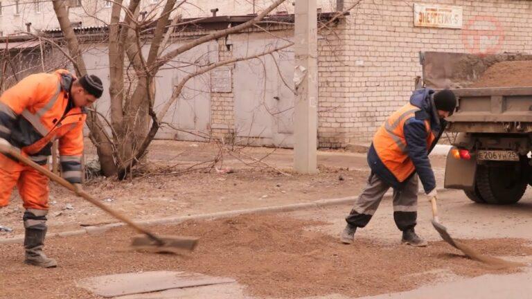 Перекопы на улицах засыпают в Уссурийске