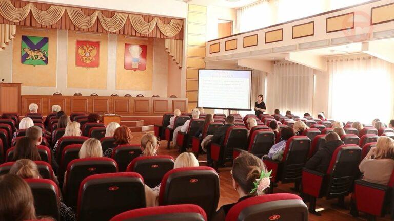 Родителям выпускников рассказали, как вести себя со своими детьми, которые готовятся к сдаче ЕГЭ