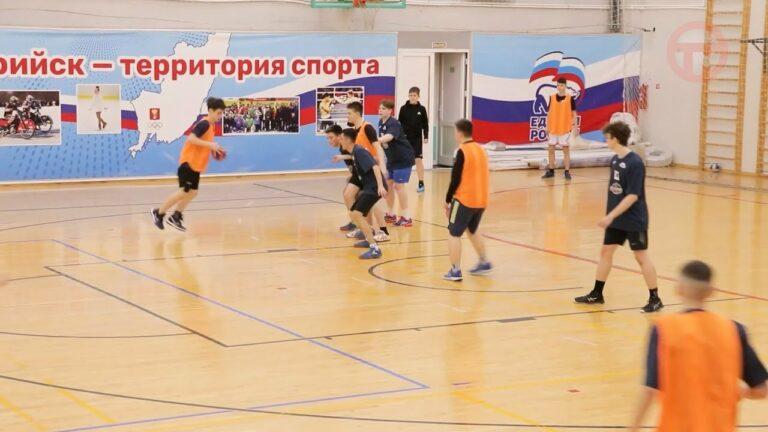 Уссурийские гандболисты успешно выступают на первенстве страны