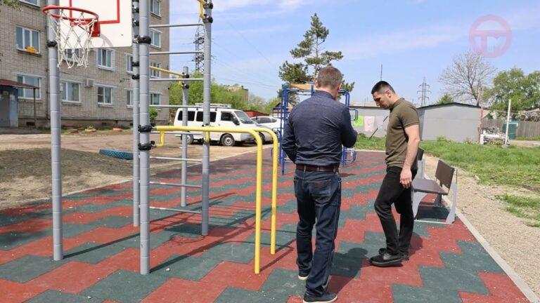 Спортивная площадка на Штабского, 16 стала безопаснее и эстетичнее