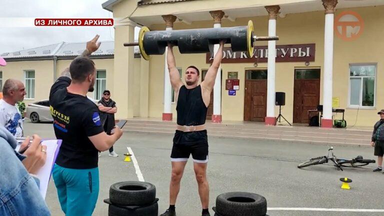 16 сельских мужчин боролись за звание сильнейшего