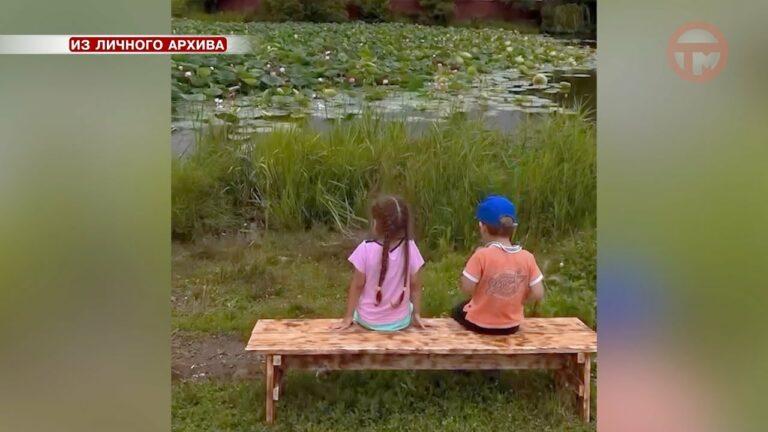 На «Лотосовом» озере на Междуречье установили лавочки