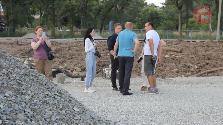 Проверить, как идут работы по благоустройству в Воздвиженке приехали общественные наблюдатели