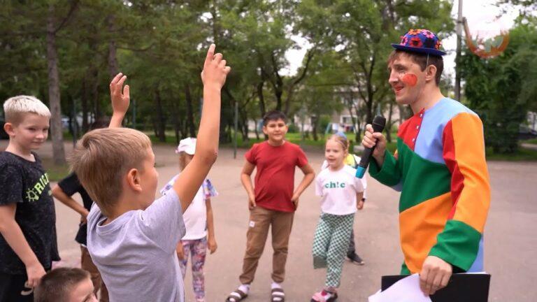 Открытие третьей смены пришкольного лагеря в посёлке Тимирязевском отметили на лесной полянке