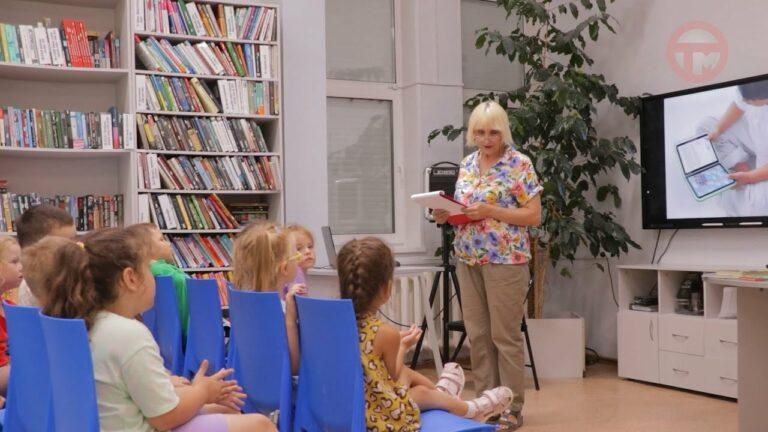 Литературный парад «Летом с книгой я дружу» прошёл в городской библиотеке № 10