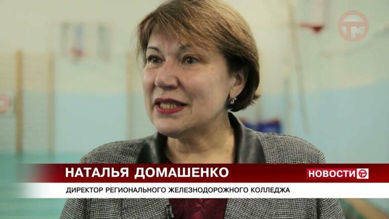 Десятиклассникам вручили удостоверения о получении специальности.