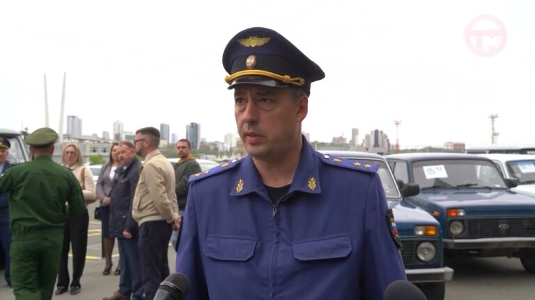Партию внедорожников передали бойцам специальной военной операции