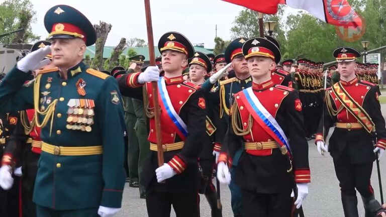 Нашему земляку Александру Трошину установили бюст