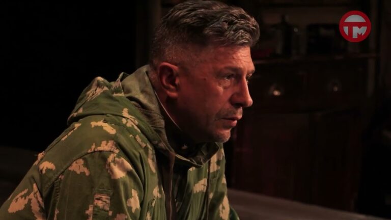 На сцене драмтеатра имени Комиссаржевской репетируют -героическую балладу о предпобедном 1944-м