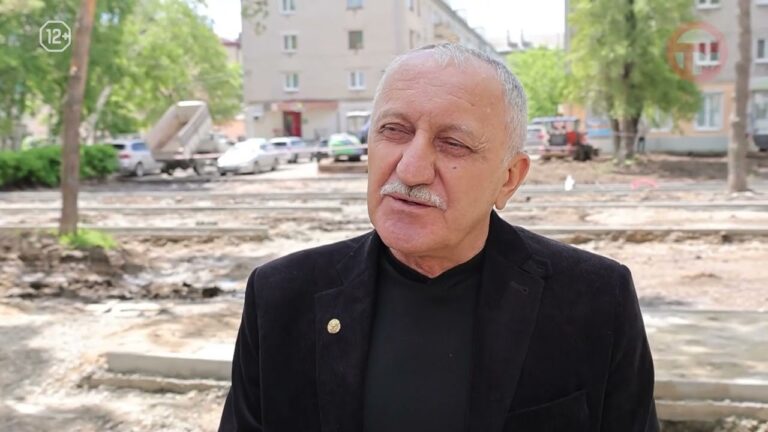Работы в районе кинотеатра «Россия», куда с проверкой прибыл глава округа, идут полным ходом