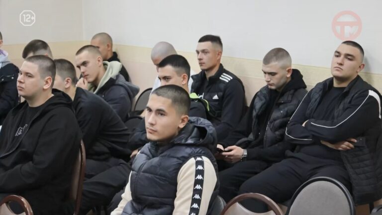 Первая команда осенних новобранцев Уссурийска отправилась в войска