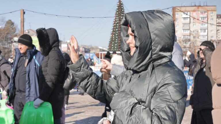 Профилактика салатной комы: уссурийцы бодро и весело начали новый год