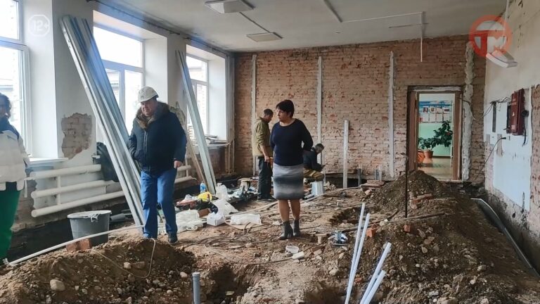 Строительные работы в школах Степного и Новоникольска взяты под контроль