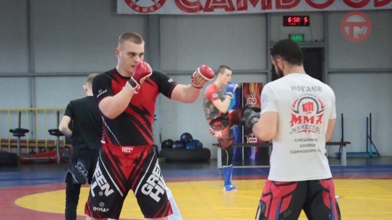 Уссурийцы готовятся к Первенству и Чемпионату страны по ММА