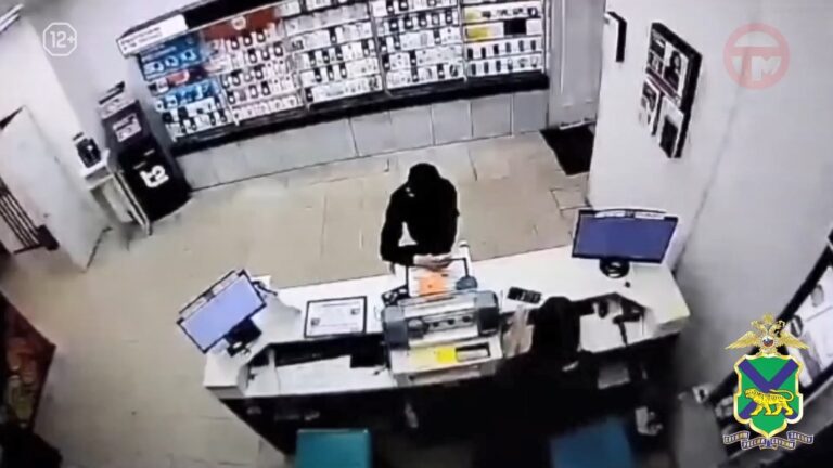 До четырёх лет тюрьмы грозит уссурийцу, который захотел разжиться новым телефоном
