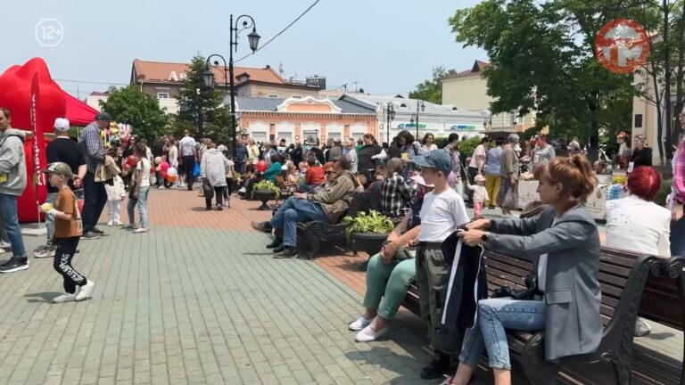 День защиты детей отметили в центре Уссурийска