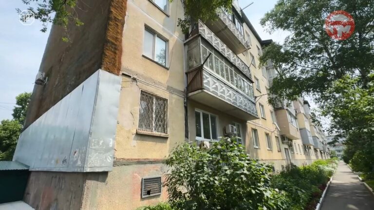 Куйбышева, 38. Спор между жильцами и управляющей компанией зашёл в тупик