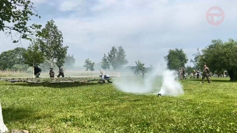 В парке «Радужный» прошёл военно-патриотический фестиваль «Дети героев»