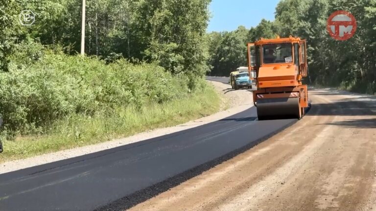 Подъезд к селу Алексей-Никольскому ремонтируют в округе