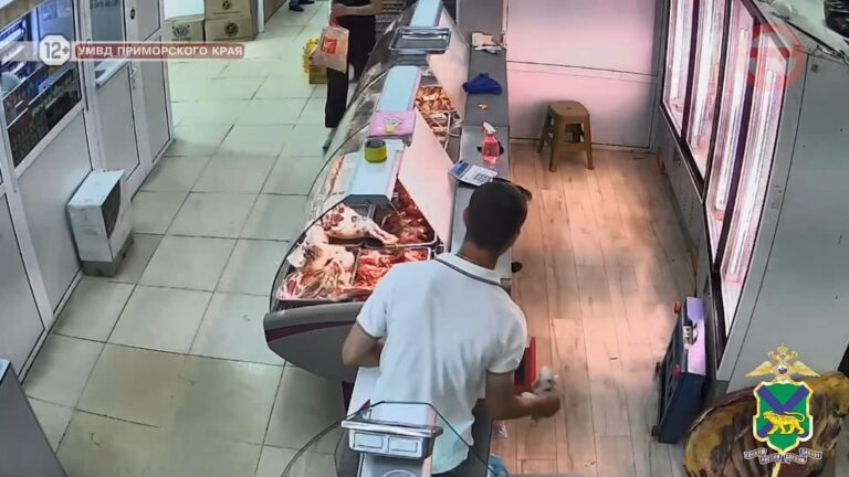 Уссуриец ограбил кассу магазина. Найти вора помогла запись с камер видеонаблюдения