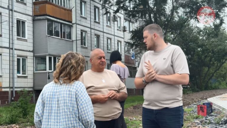 🏗 Ремонт школ и новый сквер: комиссия проверила главные стройки Уссурийска