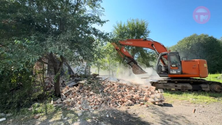 🏚 В Уссурийске сровняют с землёй почти полсотни аварийных домов