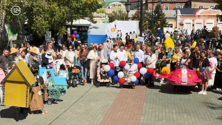 👶 В Уссурийске прошёл самый креативный «Парад колясок» — фантазия участников не знала границ