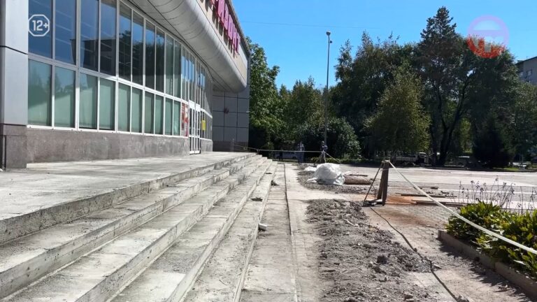 🔎 Ремонт под контролем: комиссия проверила молодежный центр и библиотеку