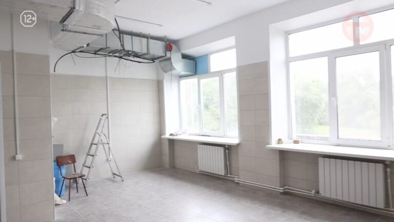 🛠 В Уссурийске проверили, как обновляются школы