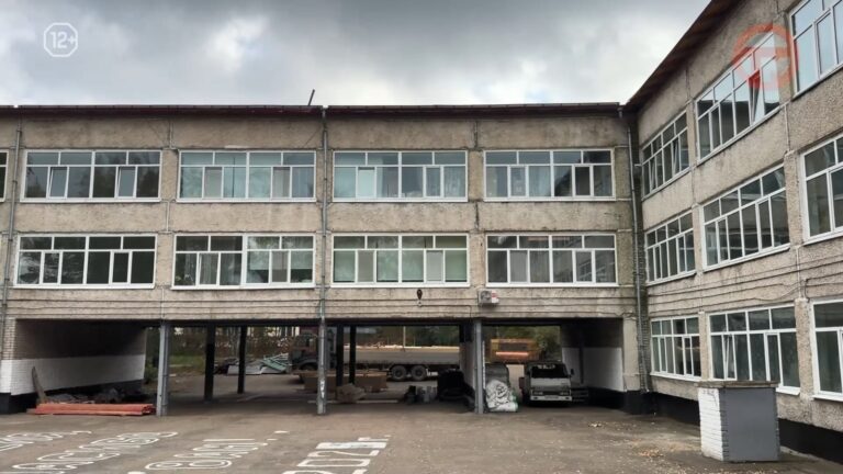 🏗 В Уссурийске проверили проблемные стройки: в 16-й школе исправляют брак