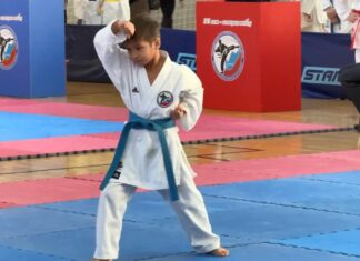 🥋 Соревнование по карате среди юных воспитанников спортивной школы «Рекорд» прошло в СК «Локомотив»