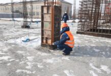 ✅ Строительство дополнительного корпуса школы городка Воздвиженского проверил глава округа Евгений Корж