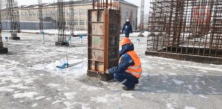 ✅ Строительство дополнительного корпуса школы городка Воздвиженского проверил глава округа Евгений Корж